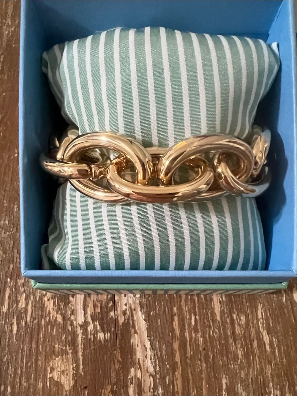 NEW House of Harlow Gold Chunky Bracelet